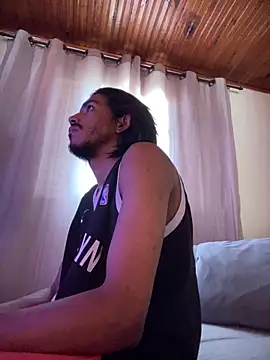 Mineirinho043 online show from April 2026 01:51:01 PM