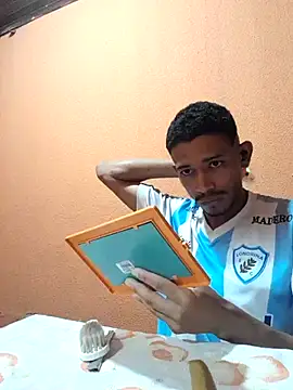 Mineirinho043 online show from March 2025 11:59:02 PM