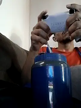 Mineirinho043 online show from March 2025 01:45:01 PM