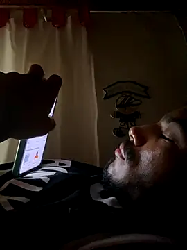 Mineirinho043 online show from October 2025 09:03:01 PM