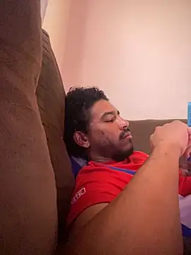 Mineirinho043 online show from October 2025 02:25:02 PM