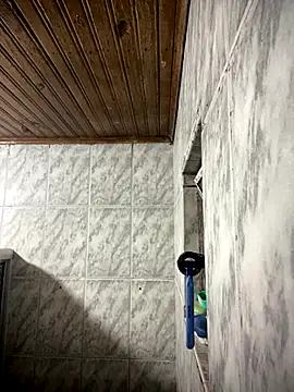 Mineirinho043 online show from October 2025 10:31:01 PM