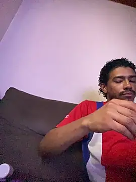 Mineirinho043 online show from October 2025 06:42:02 PM