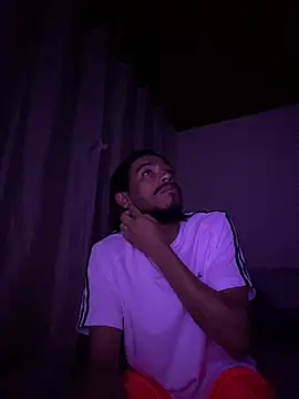 Mineirinho043 online show from February 2026 07:05:01 AM