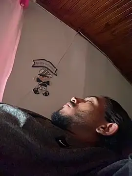 Mineirinho043 online show from December 2025 02:54:01 PM