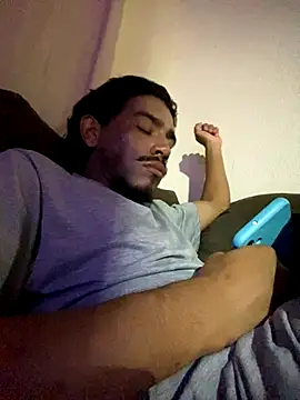 Mineirinho043 online show from November 2025 11:20:02 PM