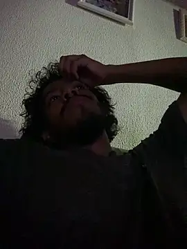 Mineirinho043 online show from December 2025 12:46:02 AM