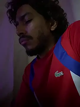 Mineirinho043 online show from February 2026 11:48:02 PM