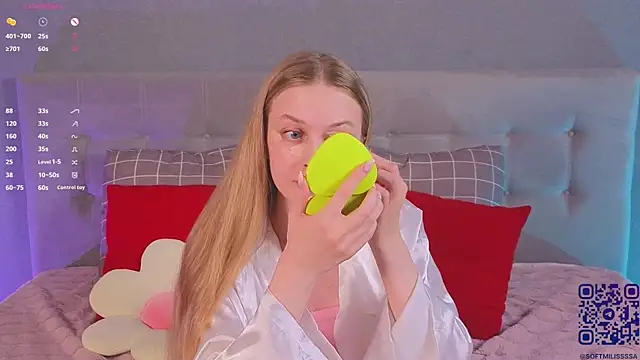 Snapshot of soft_babe chatting on June 2026 08:24:02 PM soft babe online show from June 2026 08:24:02 PM
