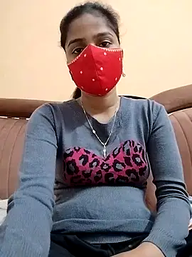 Snapshot of fuungirl38 chatting on November 2025 04:33:02 PM fuungirl38 online show from November 2025 04:33:02 PM