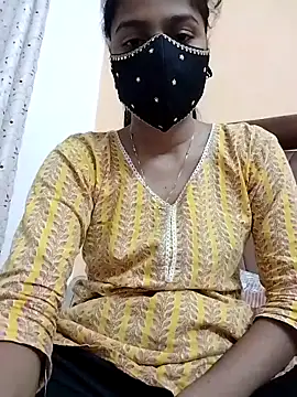 Snapshot of fuungirl38 chatting on November 2025 03:27:02 PM fuungirl38 online show from November 2025 03:27:02 PM