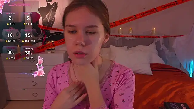 Snapshot of Mia_Luw chatting on October 2025 02:54:02 AM Mia Luw online show from October 2025 02:54:02 AM