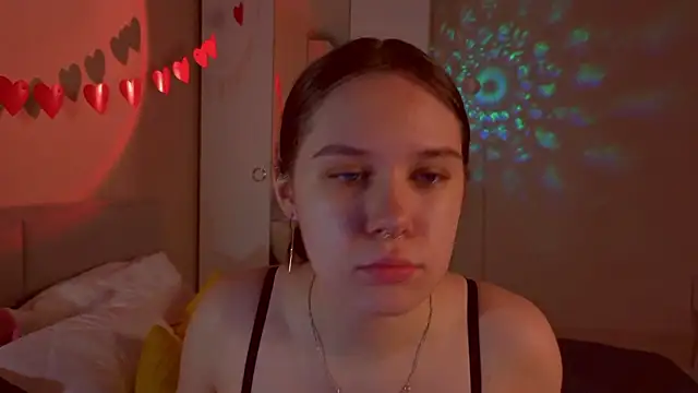 Mia Luw online show from March 2026 03:57:01 AM