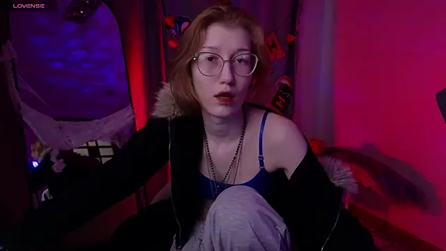 lissaros online show from October 2025 05:17:02 AM