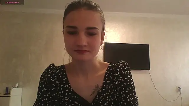 Snapshot of RoyalDessertt chatting on March 2025 08:34:01 AM RoyalDessertt online show from March 2025 08:34:01 AM