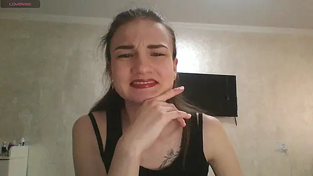 Snapshot of RoyalDessertt chatting on March 2025 08:55:02 AM RoyalDessertt online show from March 2025 08:55:02 AM