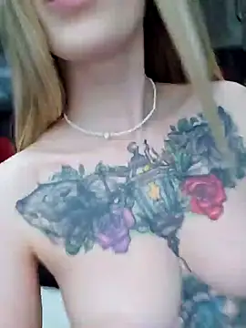 Snapshot of Pussy_Drive03 chatting on February 2025 11:04:01 AM Pussy Drive03 online show from February 2025 11:04:01 AM