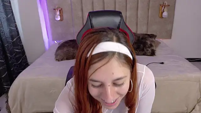 Alektra bryce online show from March 2026 07:36:01 PM