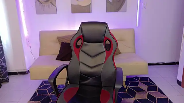 Alektra bryce online show from April 2026 08:01:01 PM