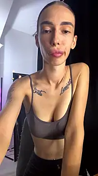 Snapshot of Celine_Roxelle chatting on July 2026 06:19:02 PM Celine Roxelle online show from July 2026 06:19:02 PM