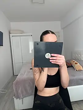 Celine Roxelle online show from January 2026 11:14:02 AM