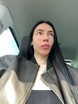 Celine Roxelle online show from March 2026 09:19:01 AM