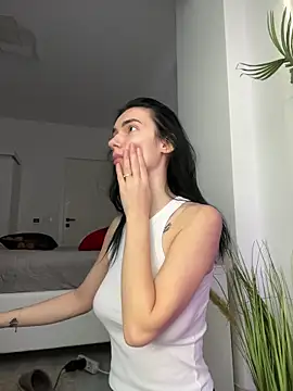 Celine Roxelle online show from January 2026 12:53:02 PM