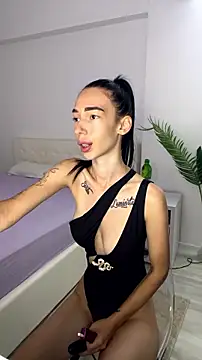 Snapshot of Celine_Roxelle chatting on July 2026 07:04:02 AM Celine Roxelle online show from July 2026 07:04:02 AM