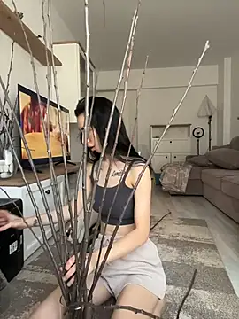 Celine Roxelle online show from May 2026 10:55:01 AM
