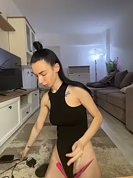 Celine Roxelle online show from May 2026 07:30:02 AM