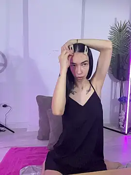 Celine Roxelle online show from November 2025 05:45:02 AM