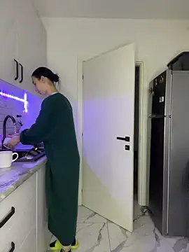 Celine Roxelle online show from January 2026 02:56:01 PM