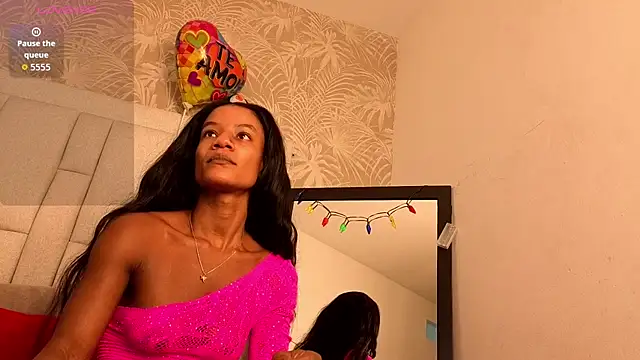 Snapshot of dafnnelewis chatting on December 2025 11:36:01 AM dafnnelewis online show from December 2025 11:36:01 AM