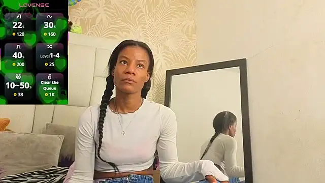 dafnnelewis online show from May 2026 11:08:01 AM