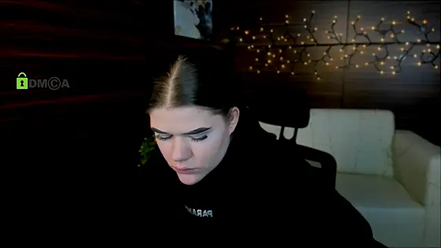 Snapshot of elmira_rose chatting on February 2025 04:24:01 PM elmira rose online show from February 2025 04:24:01 PM