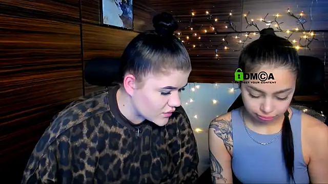 Snapshot of elmira_rose chatting on February 2025 10:50:02 AM elmira rose online show from February 2025 10:50:02 AM