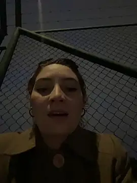 Snapshot of Maggie_Geller chatting on October 2025 11:05:02 PM Maggie Geller online show from October 2025 11:05:02 PM