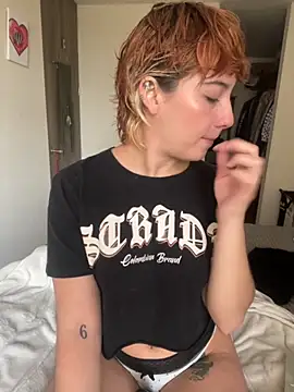 Snapshot of Maggie_Geller chatting on November 2025 04:32:02 PM Maggie Geller online show from November 2025 04:32:02 PM