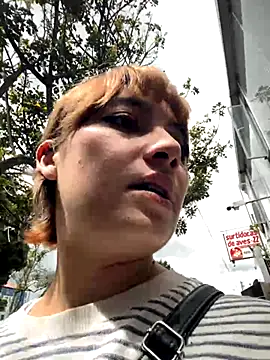 Snapshot of Maggie_Geller chatting on November 2025 04:29:01 PM Maggie Geller online show from November 2025 04:29:01 PM