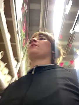 Maggie Geller online show from February 2026 09:22:02 PM