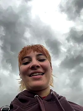 Snapshot of Maggie_Geller chatting on October 2025 07:14:01 PM Maggie Geller online show from October 2025 07:14:01 PM