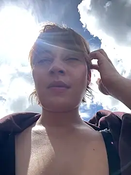 Snapshot of Maggie_Geller chatting on December 2025 04:50:01 PM Maggie Geller online show from December 2025 04:50:01 PM