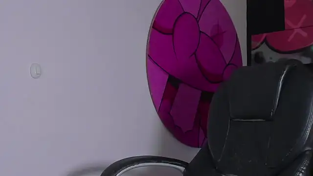 ISAAC CRYSTON online show from October 2025 07:48:02 PM