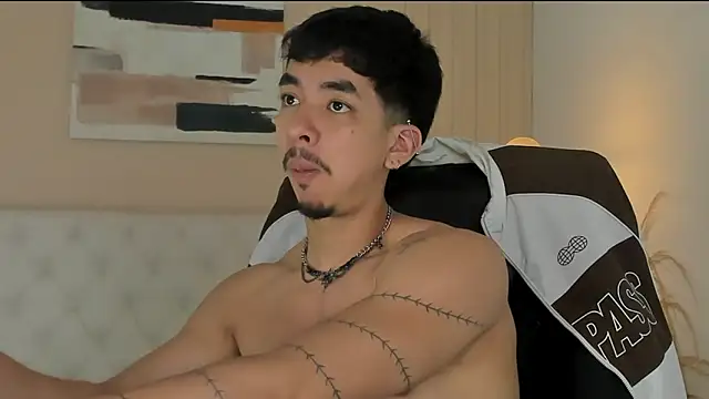 ISAAC CRYSTON online show from February 2026 08:48:02 PM