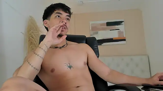 ISAAC CRYSTON online show from January 2026 08:05:01 PM