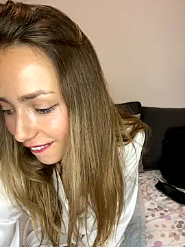 Hilary 283 online show from September 2025 06:04:02 PM
