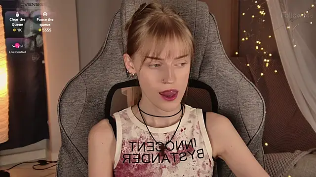 KiraMontoya online show from April 2026 11:44:01 PM