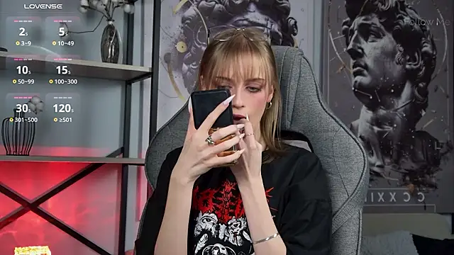 KiraMontoya online show from March 2026 02:52:01 AM