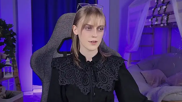 KiraMontoya online show from March 2026 02:40:01 AM