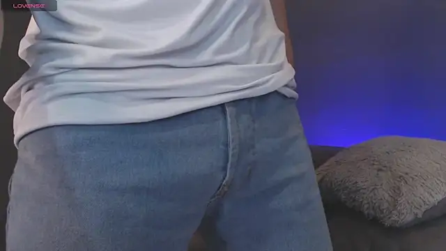 Golden-Boyy online show from February 2025 11:50:02 AM